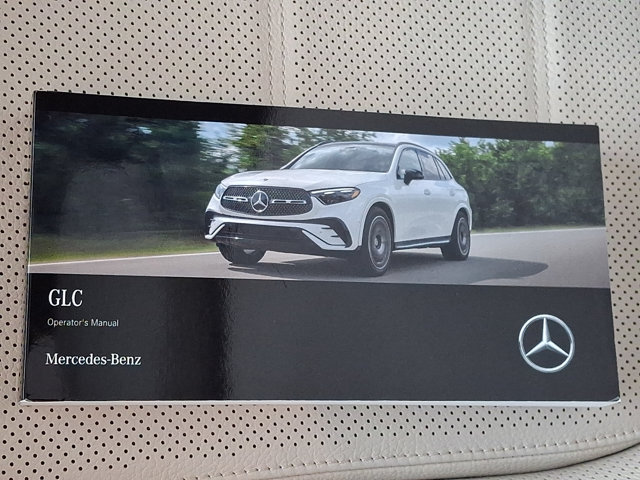 Used 2026 Mercedes-Benz GLC 300 4MATIC image 28