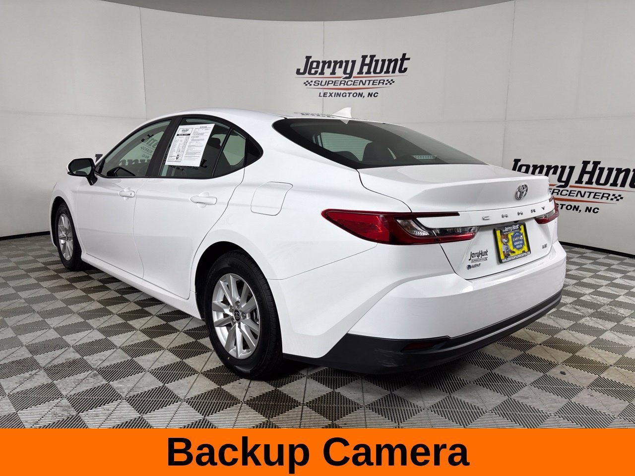 Used 2025 Toyota Camry LE FWD image 9