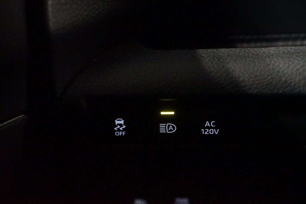 New 2026 Toyota Sienna XSE FWD image 24