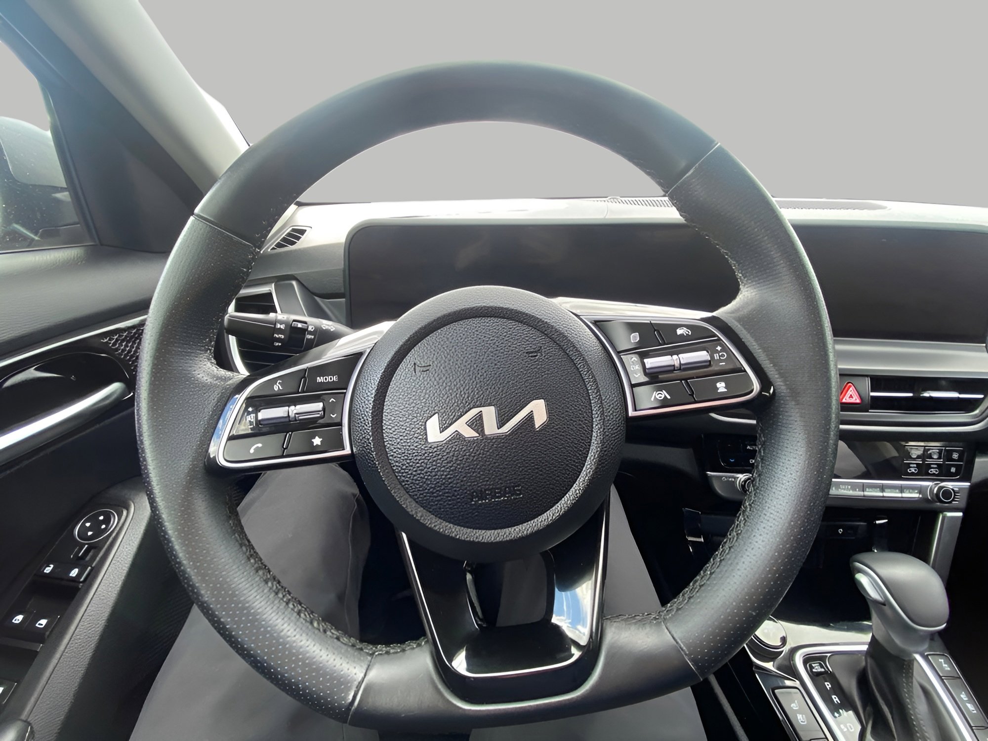 Used 2024 Kia Seltos SX w/ SX Sunroof Package AWD/4WD image 6