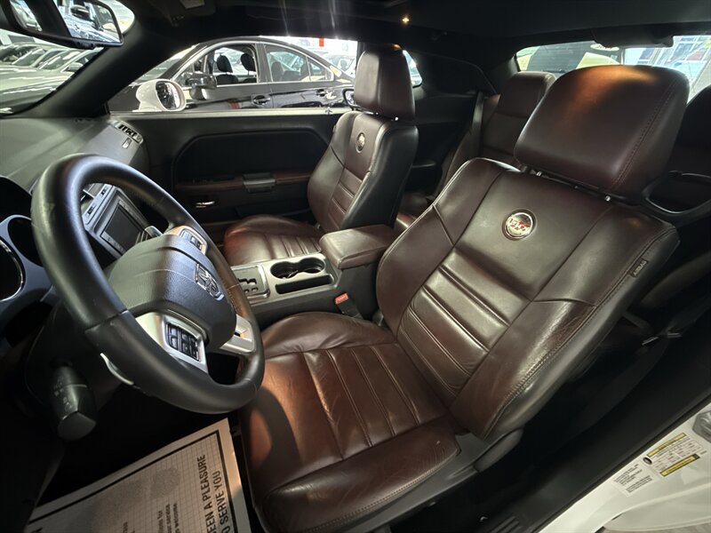 Used 2014 Dodge Challenger R/T RWD image 19