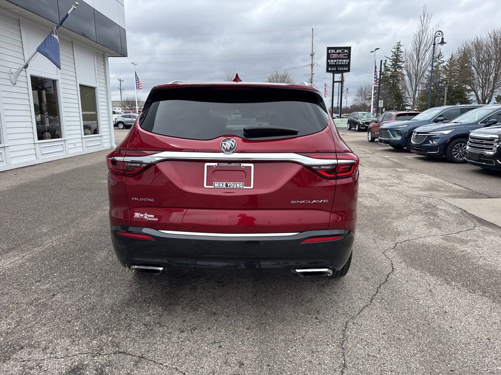 Certified 2018 Buick Enclave Essence FWD image 6