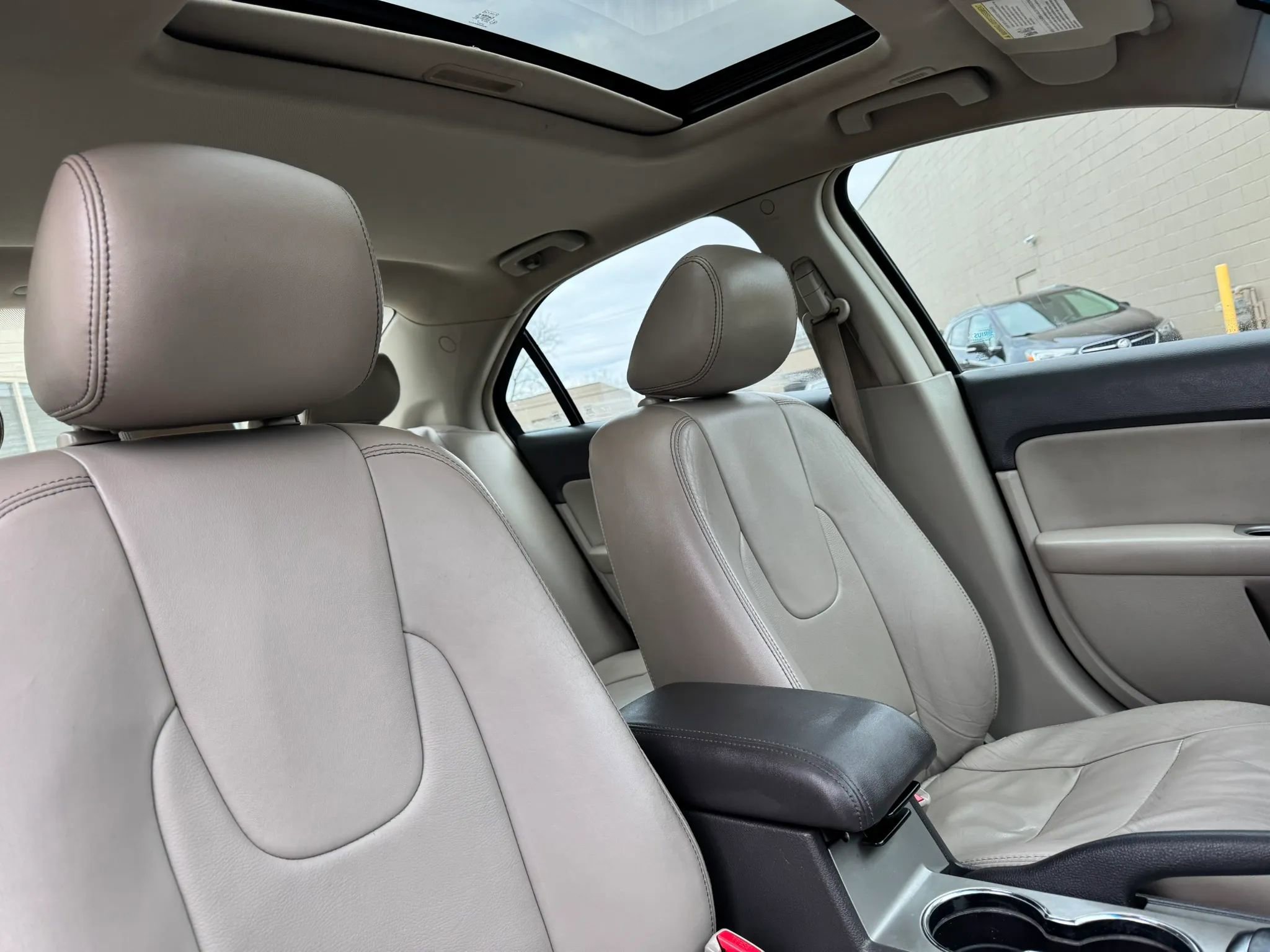 Used 2011 Ford Fusion Hybrid w/ 502A Rapid Spec Order Code image 28