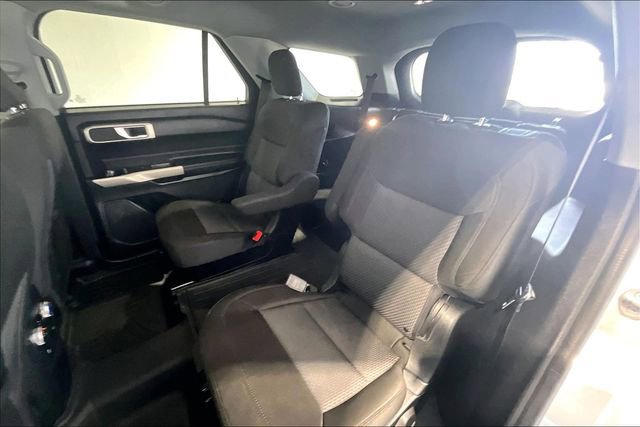 Used 2022 Ford Explorer XLT AWD/4WD image 27
