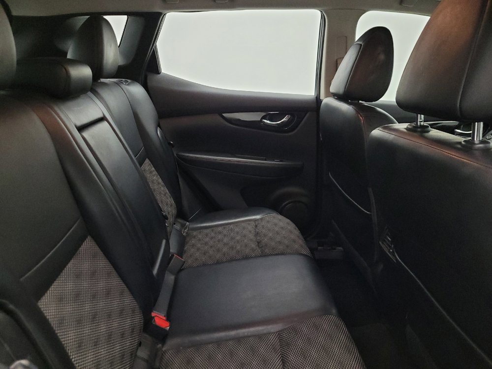 Used 2022 Nissan Rogue Sport SV w/ Technology Package FWD image 19