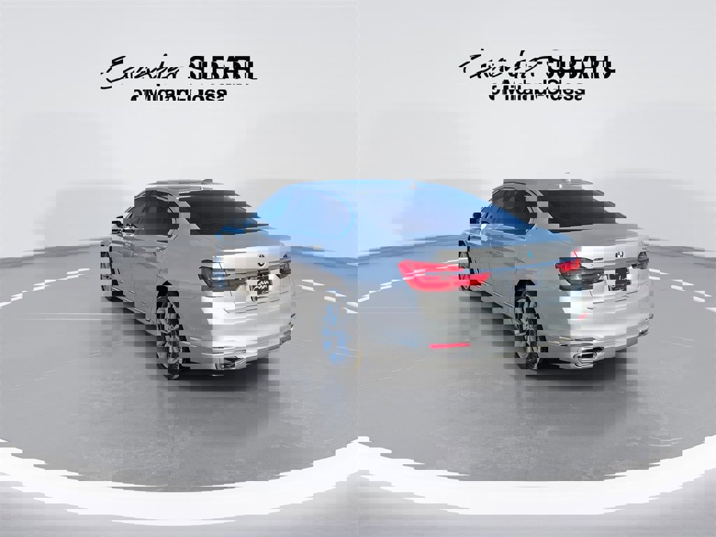 Used 2019 BMW 740i xDrive w/ Executive Package image 5