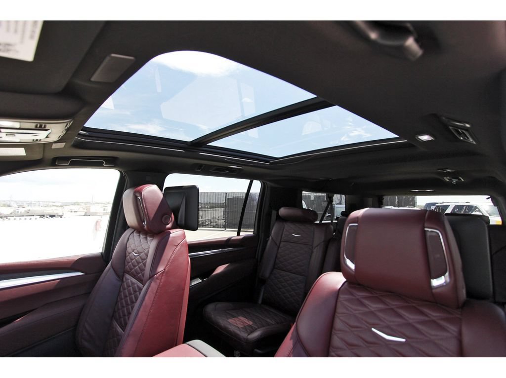 New 2026 Cadillac Escalade ESV Sport w/ Touring Package AWD/4WD image 24