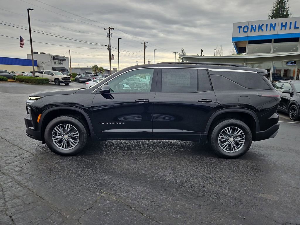 New 2026 Chevrolet Traverse LT image 3