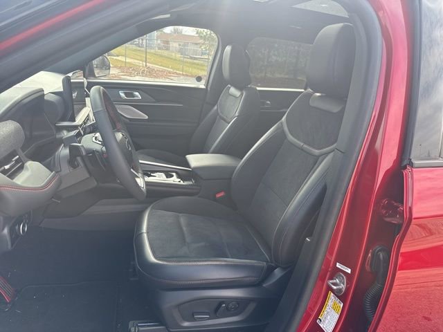 Certified 2025 Ford Explorer ST w/ Sun And Sound Package image 15