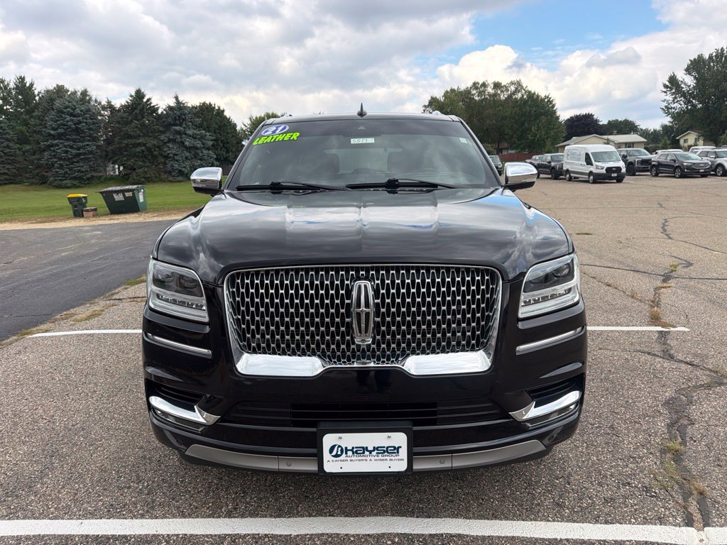 Used 2021 Lincoln Navigator Reserve AWD/4WD image 2
