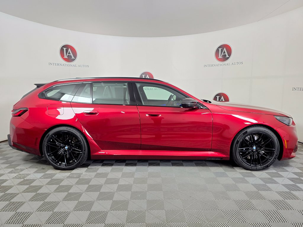 New 2027 BMW M5 Touring AWD/4WD image 3