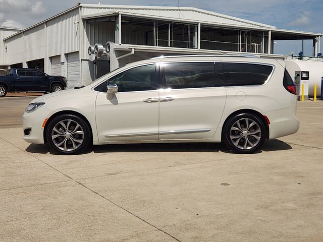 Used 2019 Chrysler Pacifica Limited w/ Advanced Safetytec Group image 4