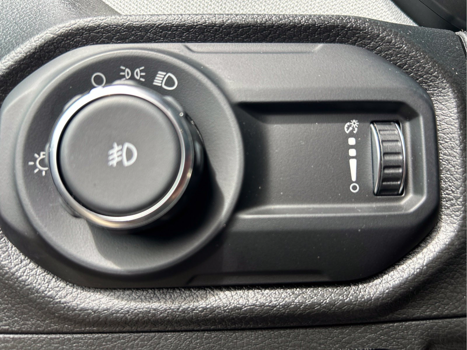 Used 2026 Jeep Wrangler Unlimited Sport AWD/4WD image 25