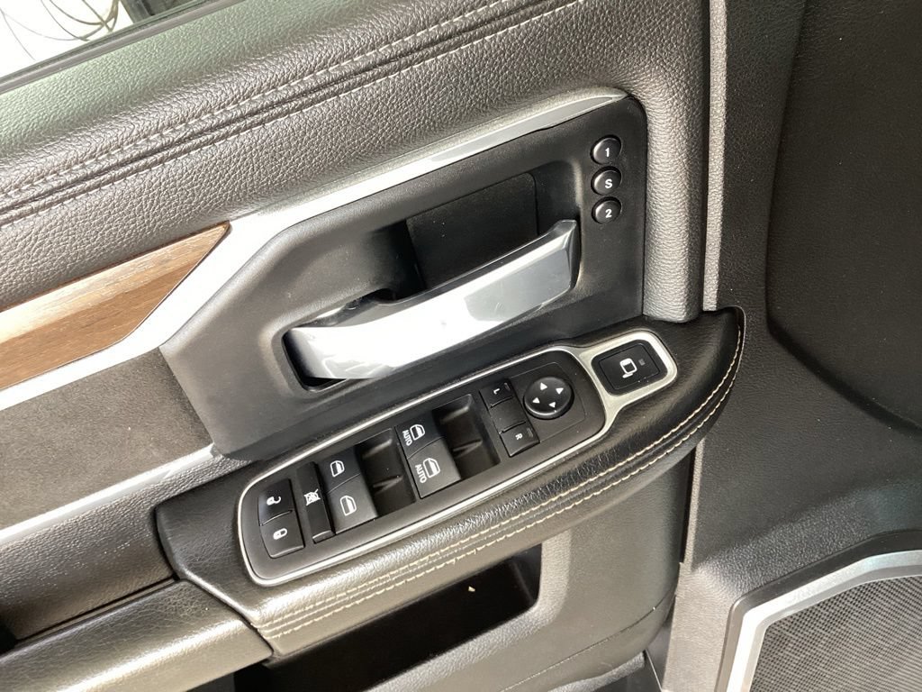 Used 2023 RAM 4500 Laramie AWD/4WD image 77