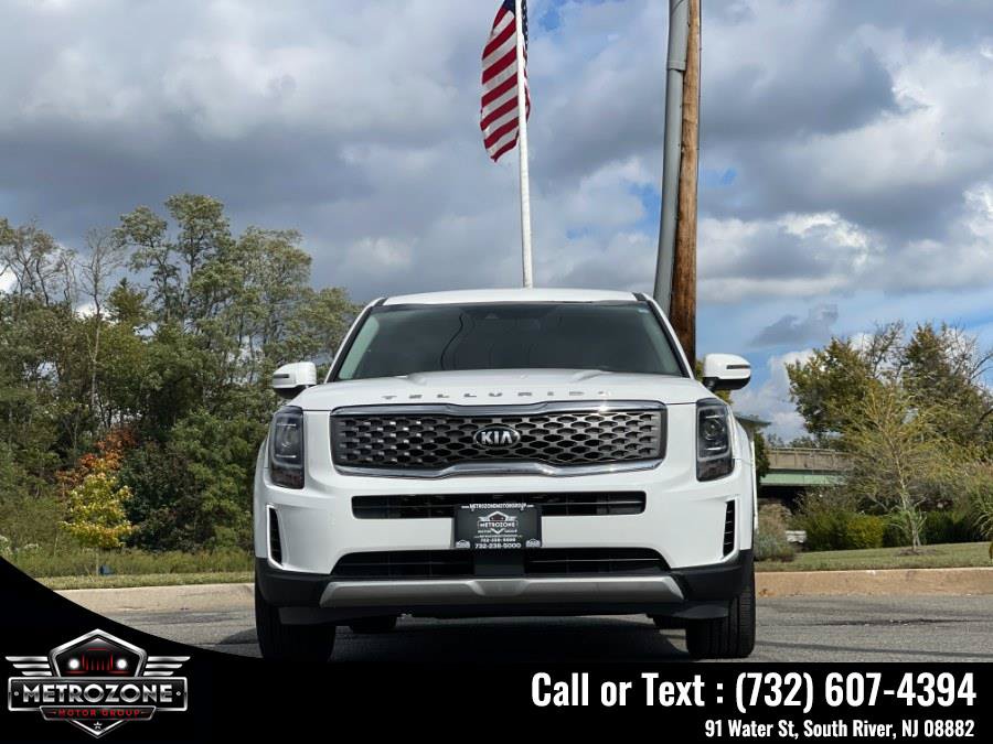 Used 2021 Kia Telluride LX AWD/4WD image 3