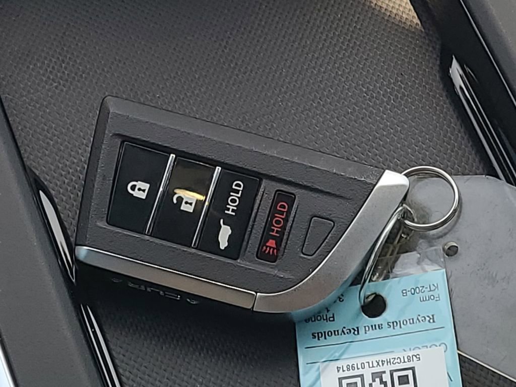 New 2026 Acura RDX SH-AWD image 24