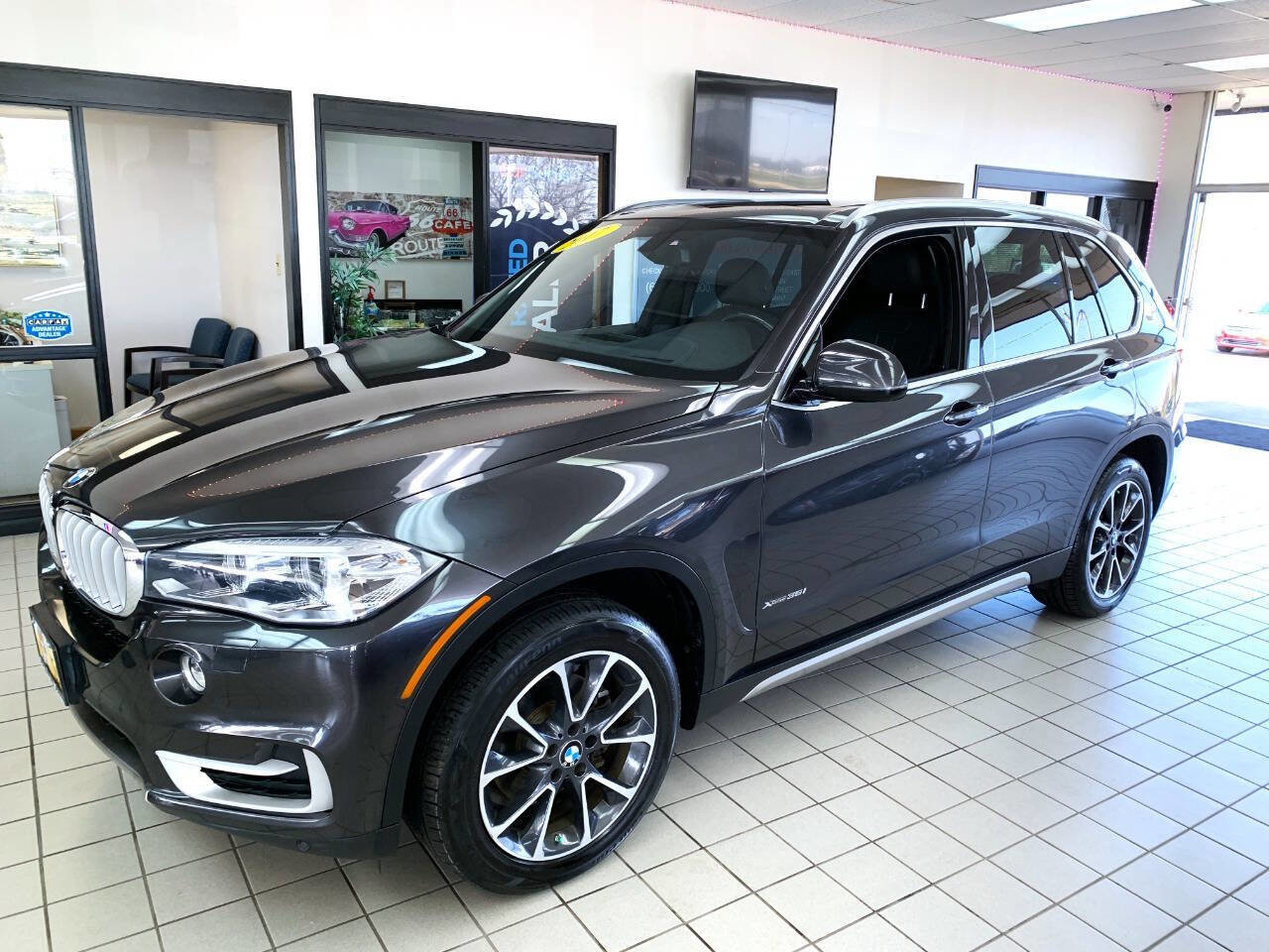 Used 2017 BMW X5 xDrive35i image 2