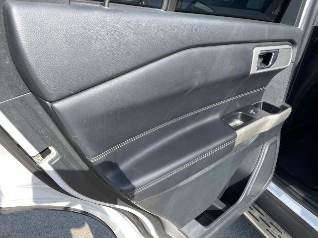 Certified 2021 Ford Explorer XLT w/ Equipment Group 202A AWD/4WD image 27