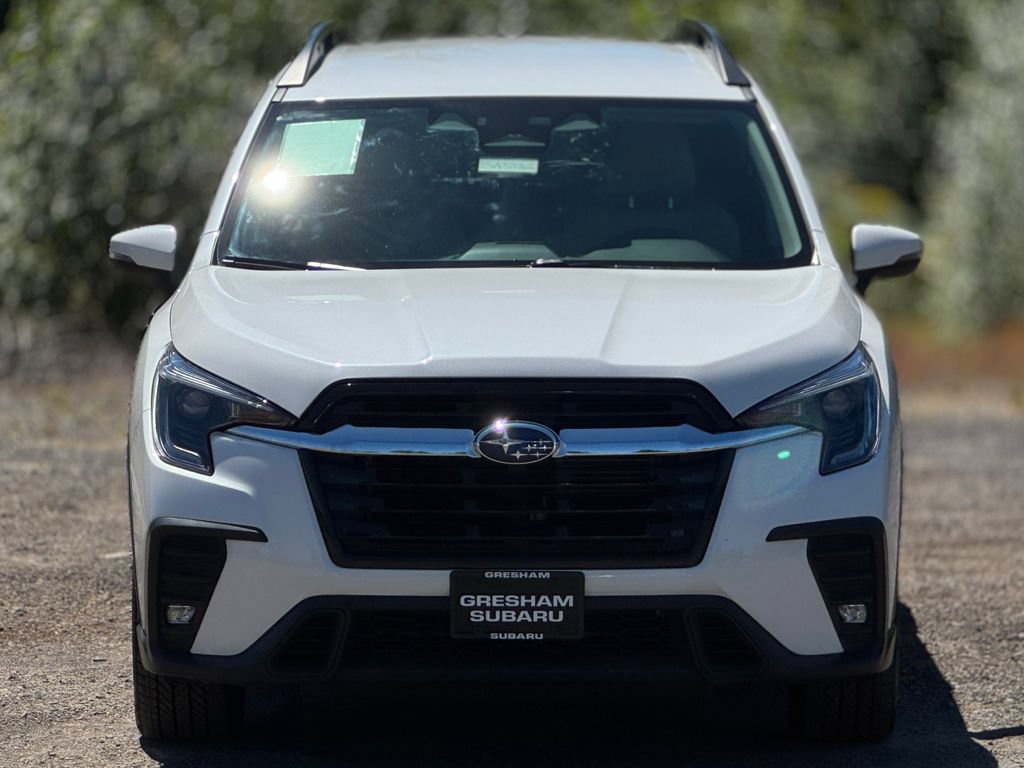 Used 2023 Subaru Ascent Limited AWD/4WD image 2