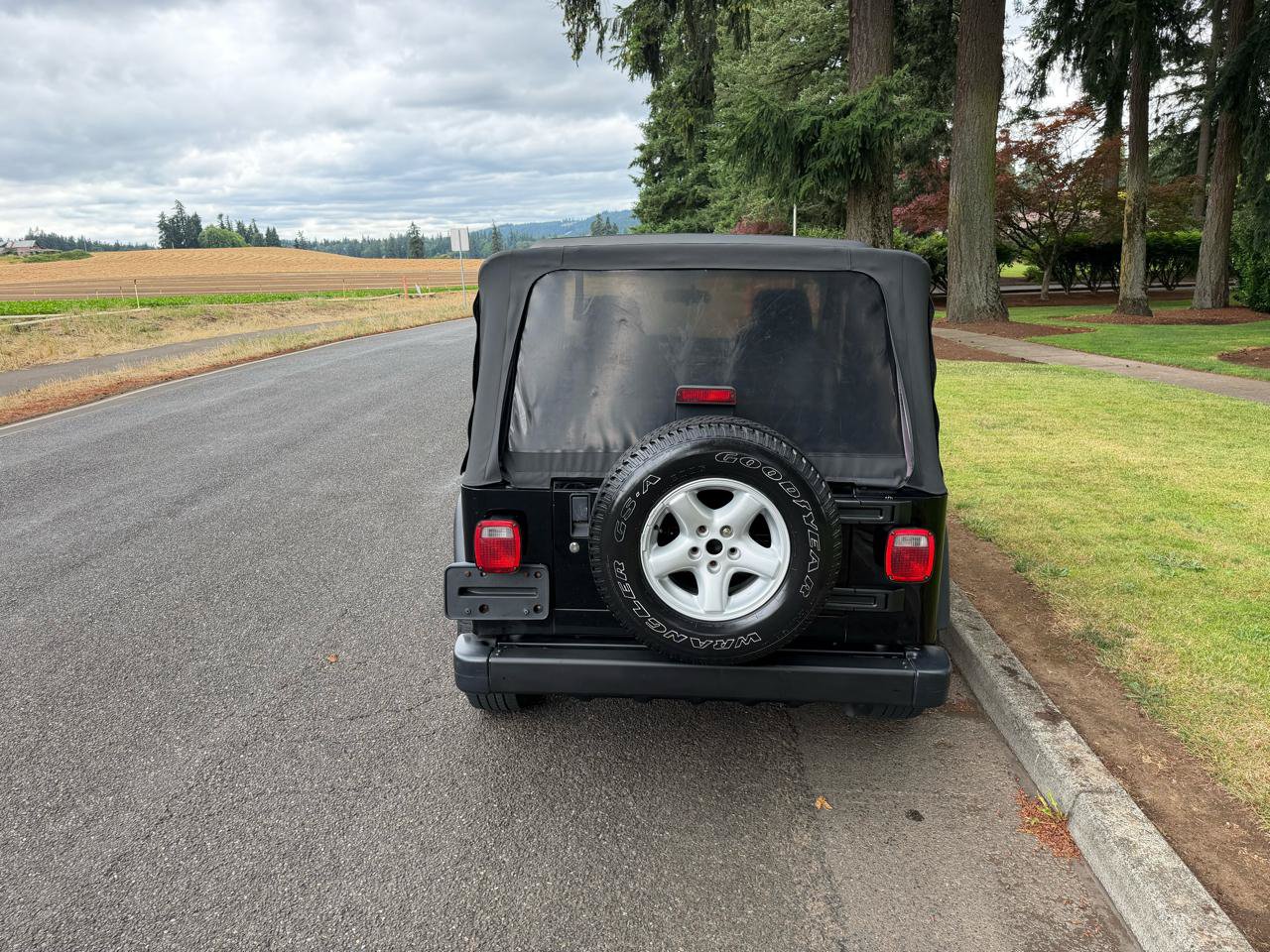 Used 2004 Jeep Wrangler X w/ Wheel Plus Group AWD/4WD image 7