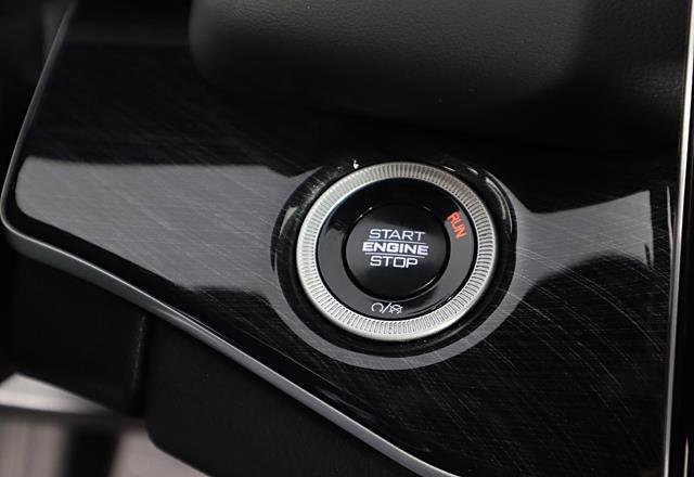 Used 2024 Jeep Grand Cherokee Trailhawk w/ Luxury Tech Group III image 33