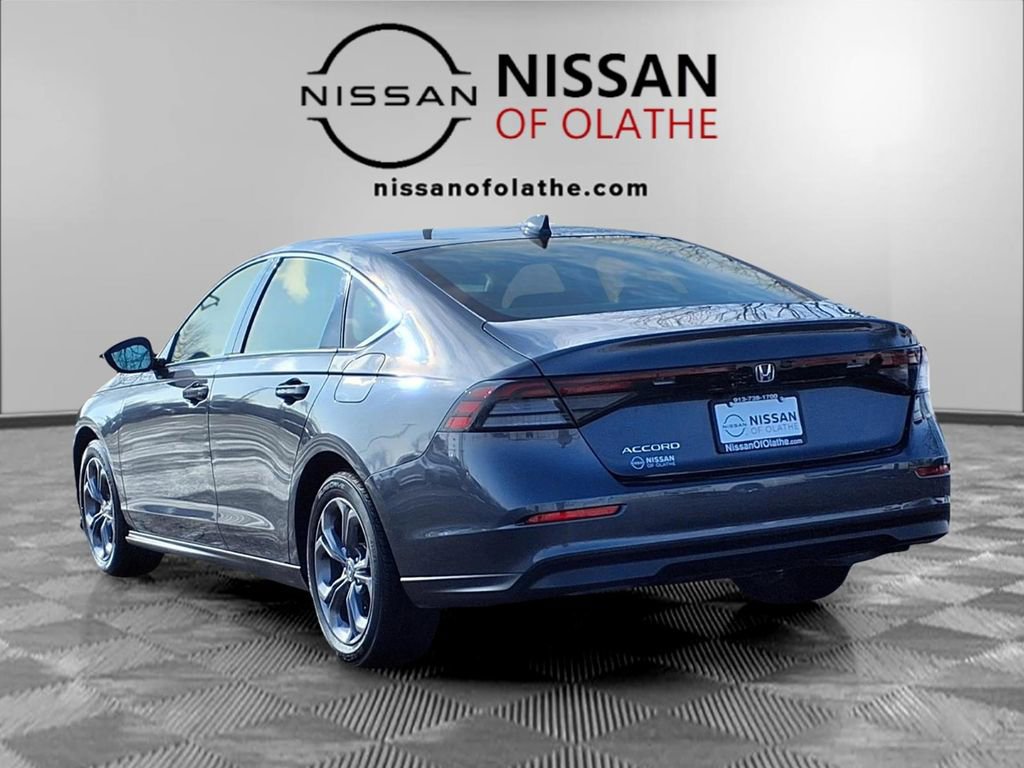 Used 2024 Honda Accord EX image 3