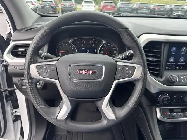 Used 2023 GMC Acadia SLE w/ Driver Convenience Package FWD image 10