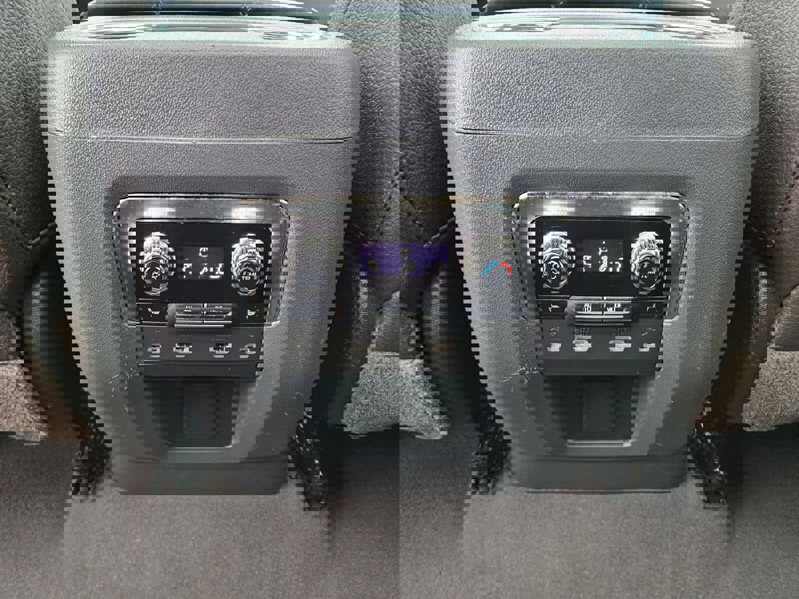 Used 2021 GMC Yukon Denali w/ Denali Premium Package image 25