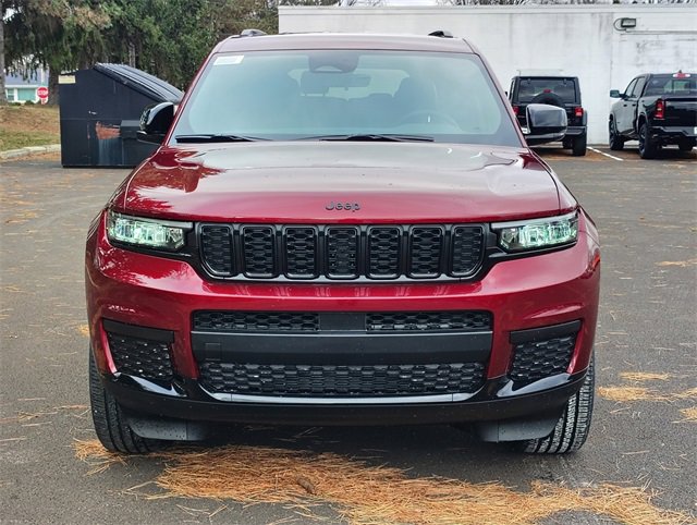 New 2025 Jeep Grand Cherokee L Laredo image 36