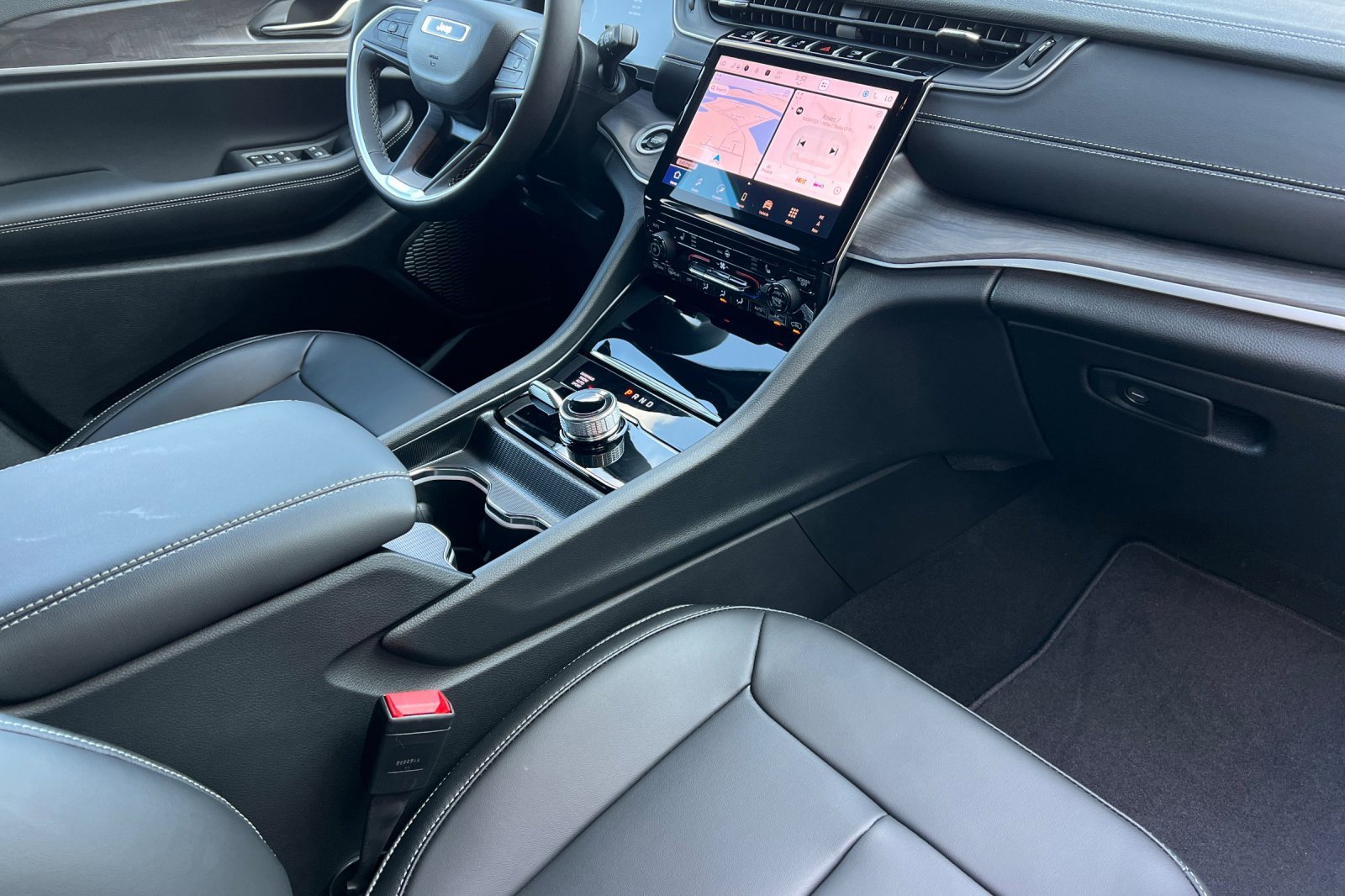 New 2025 Jeep Grand Cherokee Limited image 16