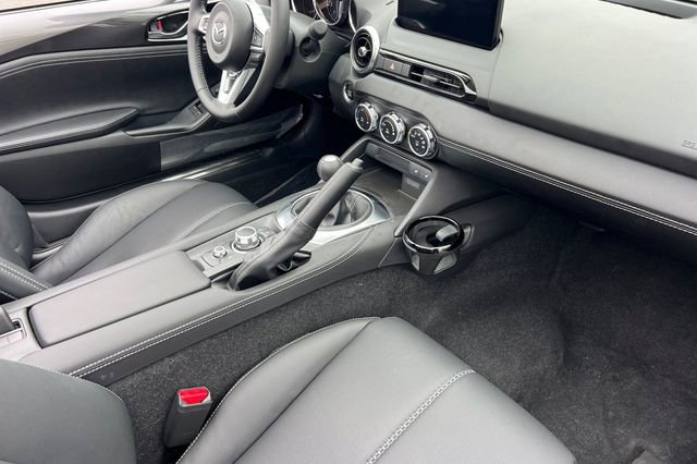 New 2025 MAZDA MX-5 Miata Grand Touring w/ Appearance Package image 16