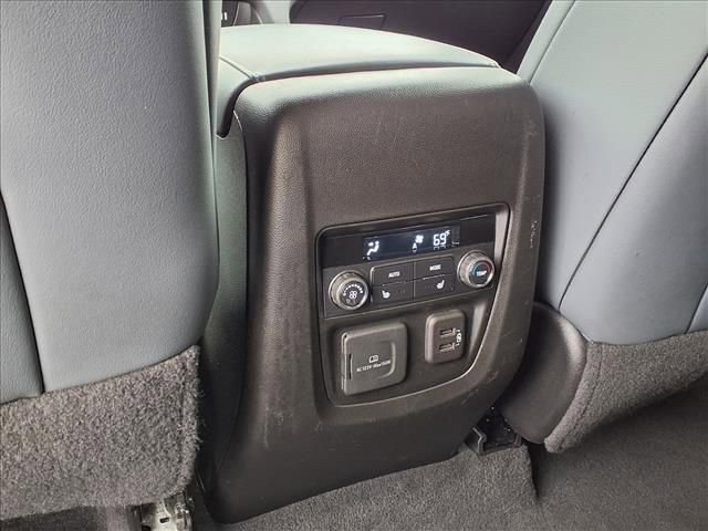 Used 2024 Buick Enclave Premium image 33