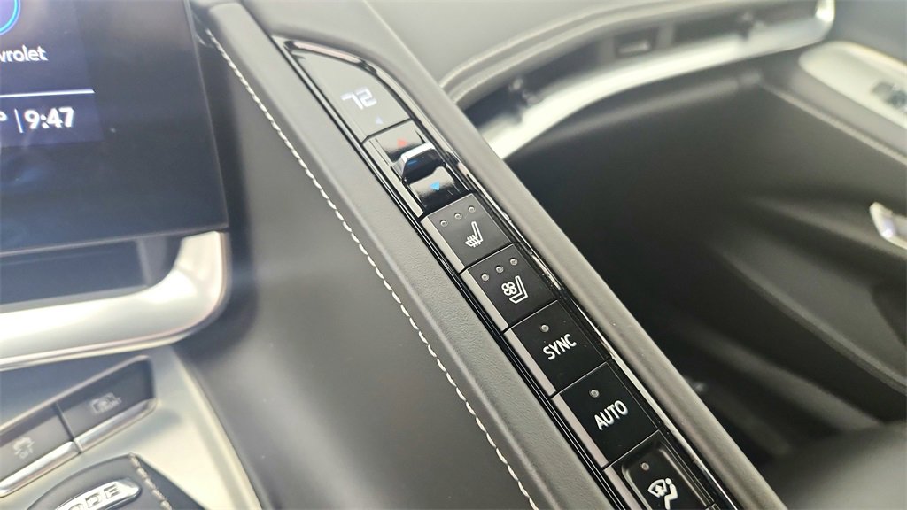 Used 2021 Chevrolet Corvette Stingray w/ Z51 Performance Package image 24