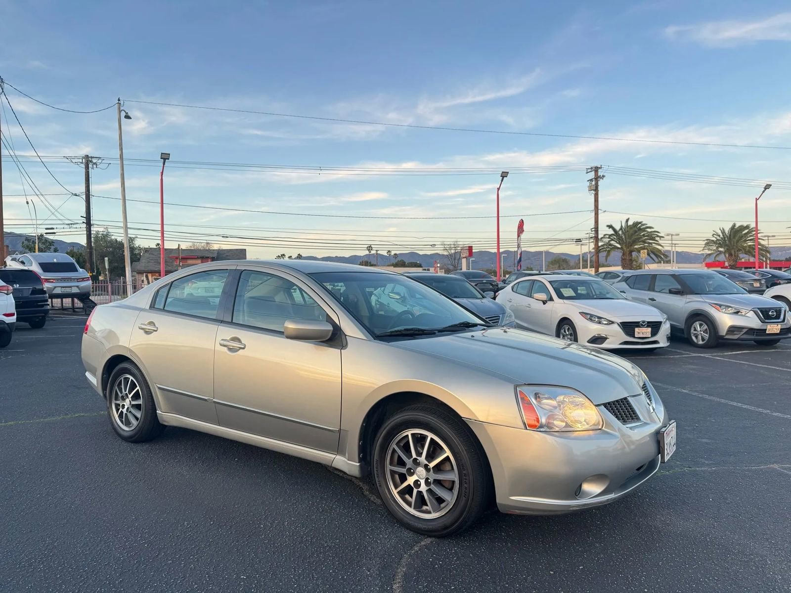 Used 2005 Mitsubishi Galant ES image 11