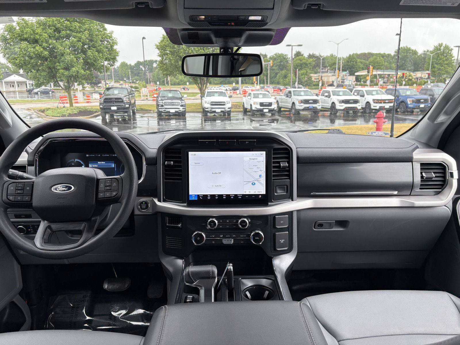 Used 2022 Ford F150 Lightning Pro AWD/4WD image 9