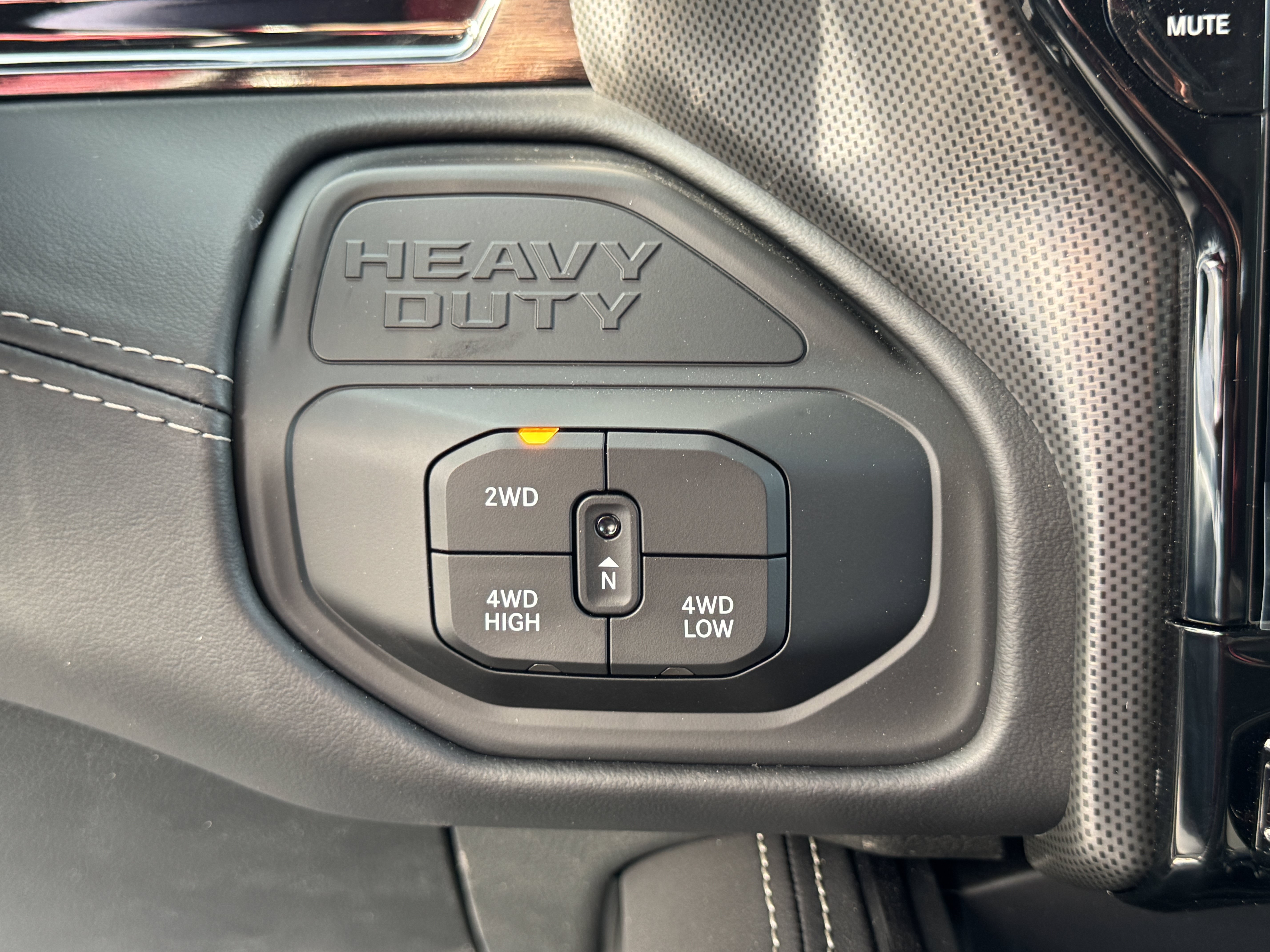 New 2026 RAM 3500 Limited AWD/4WD image 30