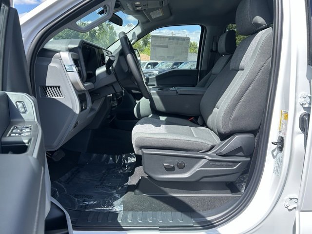 New 2025 Ford F350 XLT image 6
