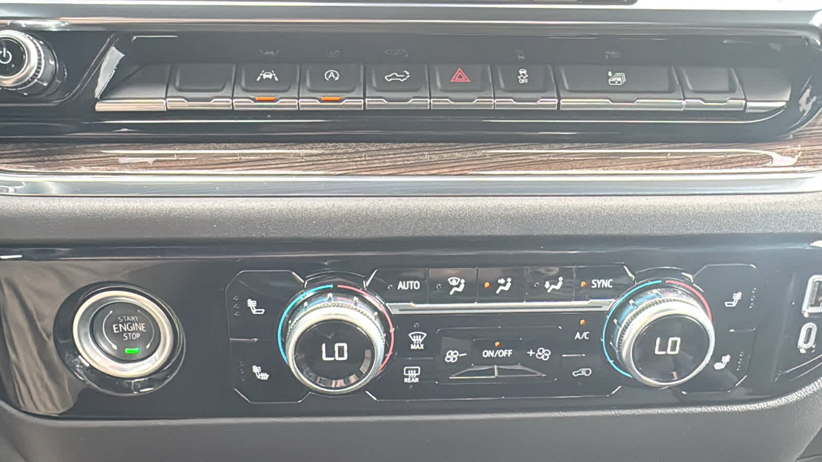 Certified 2024 GMC Sierra 1500 Elevation AWD/4WD image 17