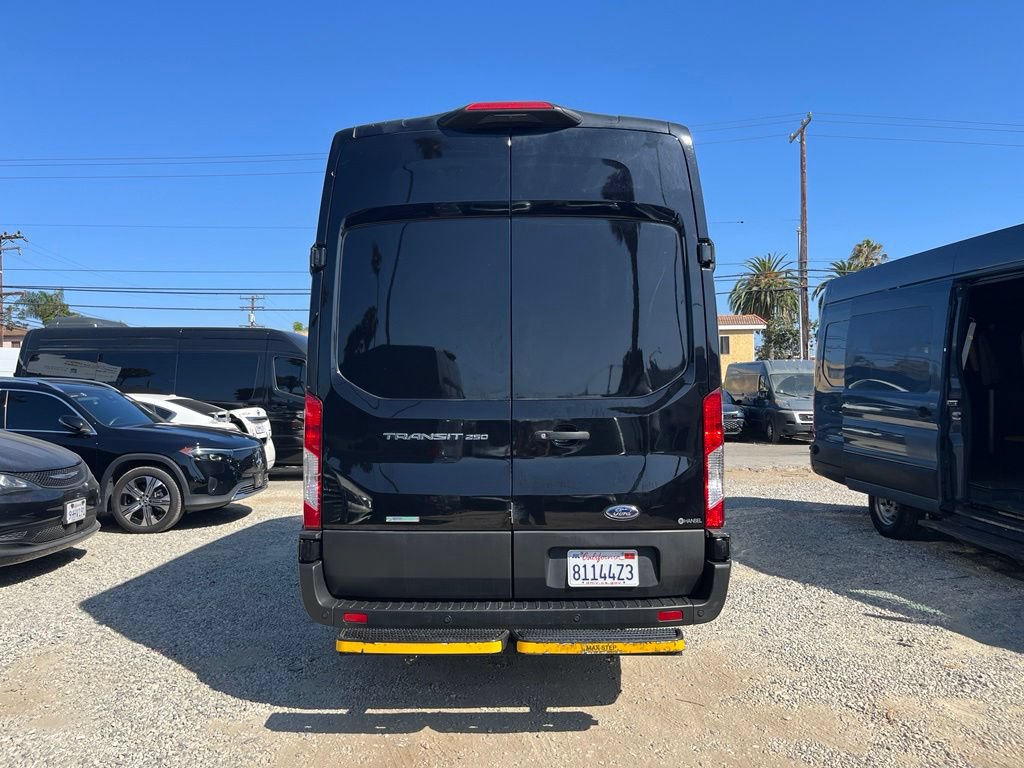 Used 2023 Ford Transit 250 148 High Roof Extended w/ Load Area Protection Package RWD image 6