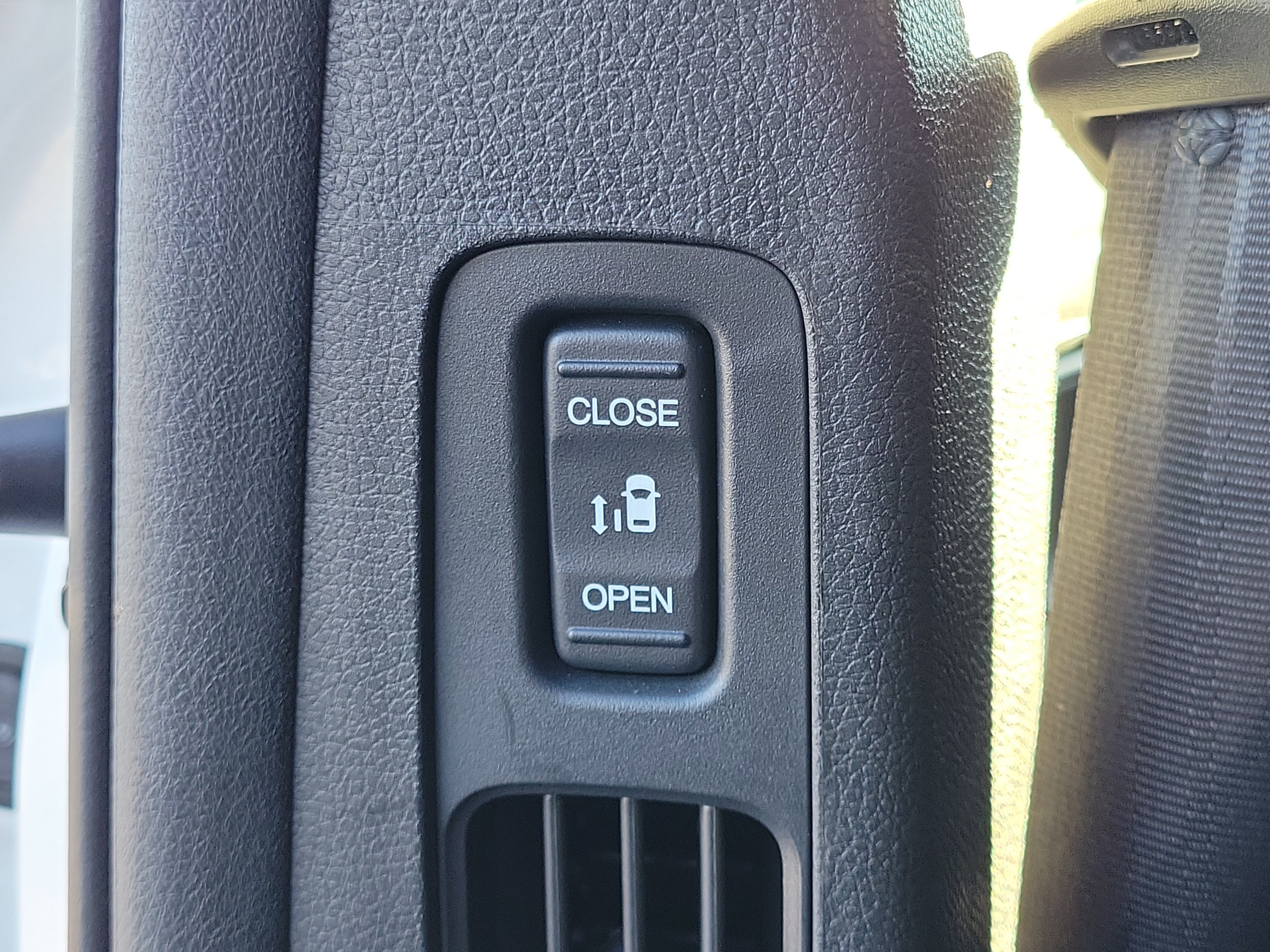 Used 2025 Honda Odyssey Sport-L image 14