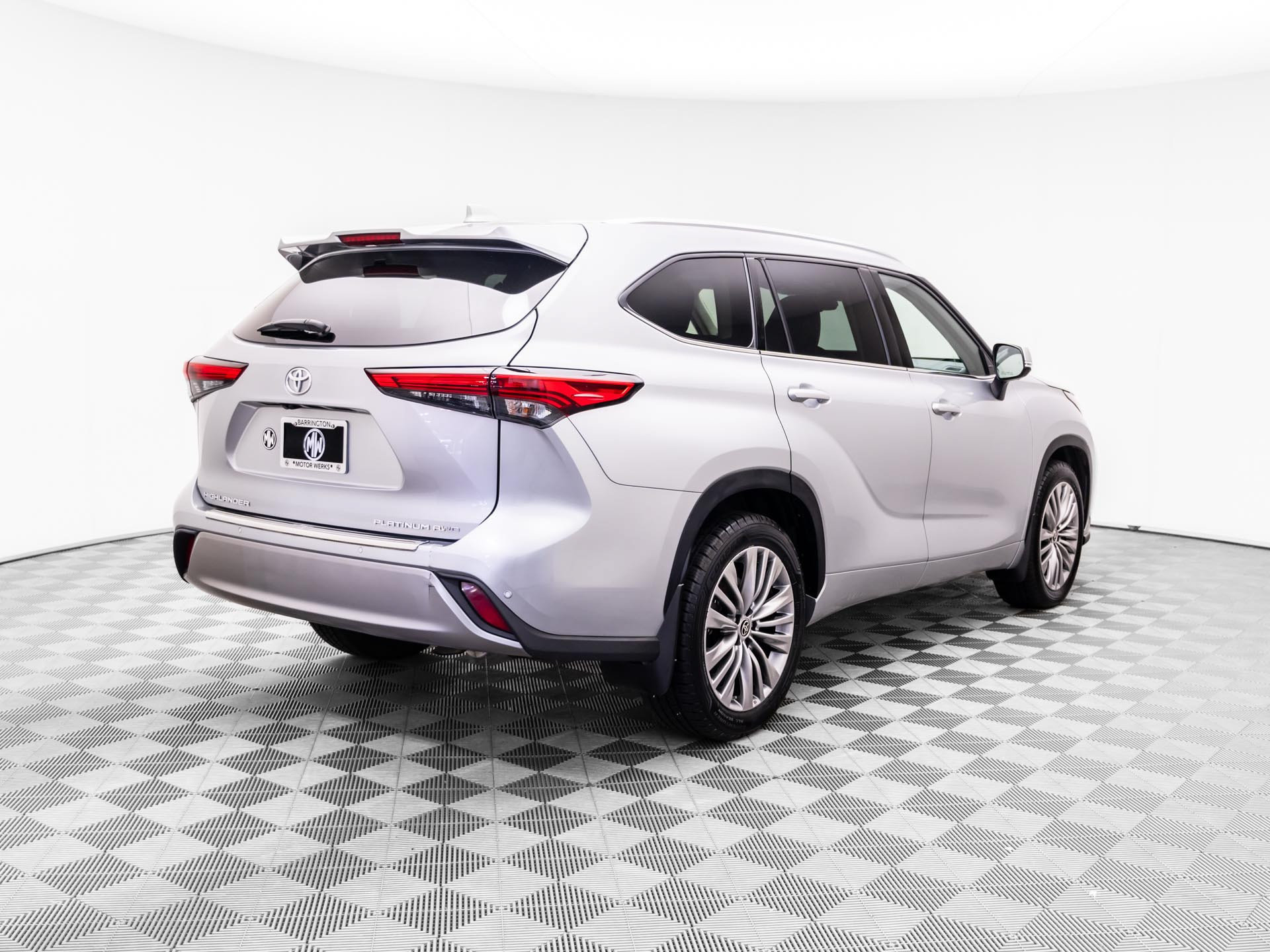 Used 2021 Toyota Highlander Platinum AWD/4WD image 5