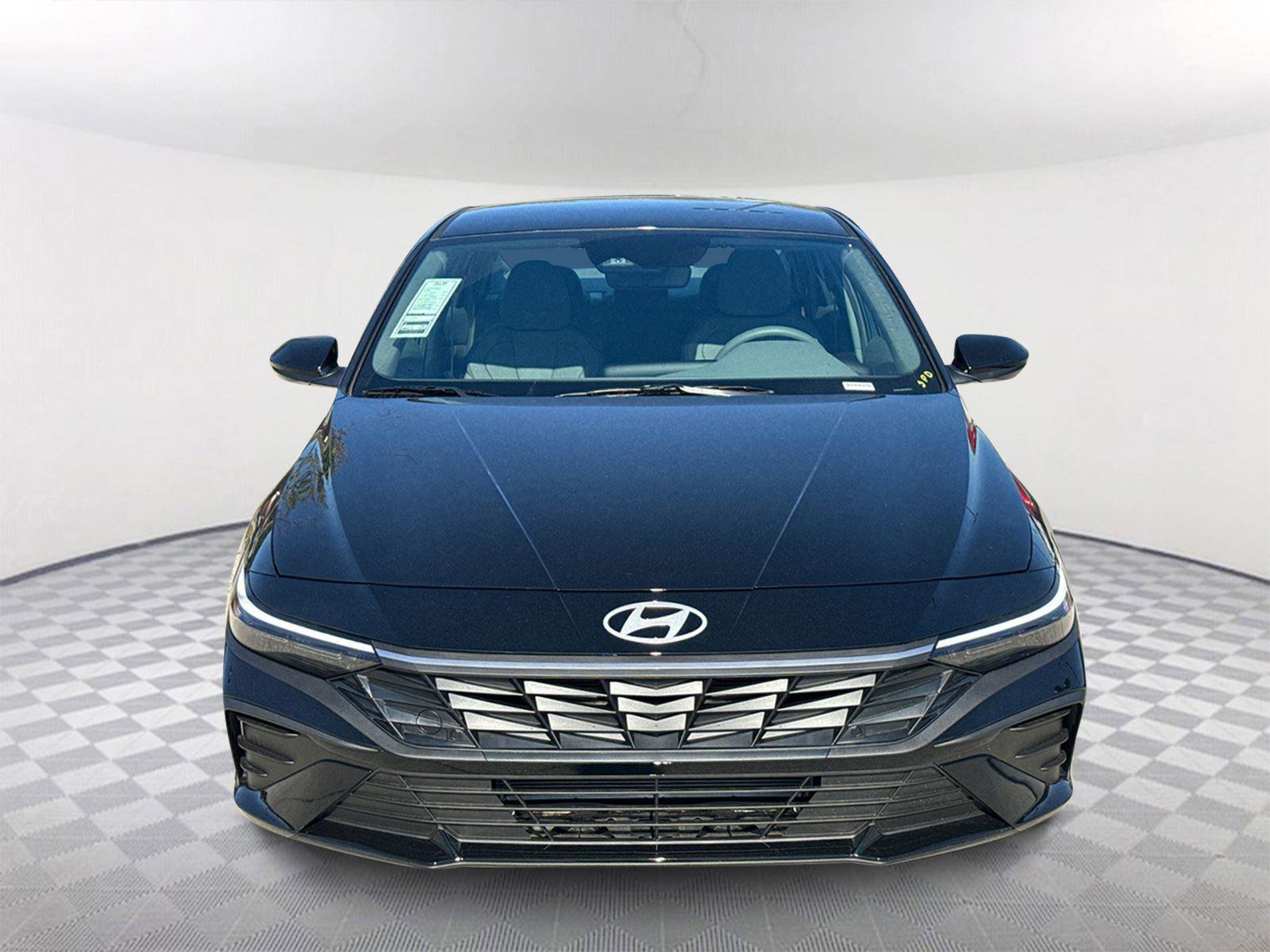 New 2025 Hyundai Elantra SE image 2