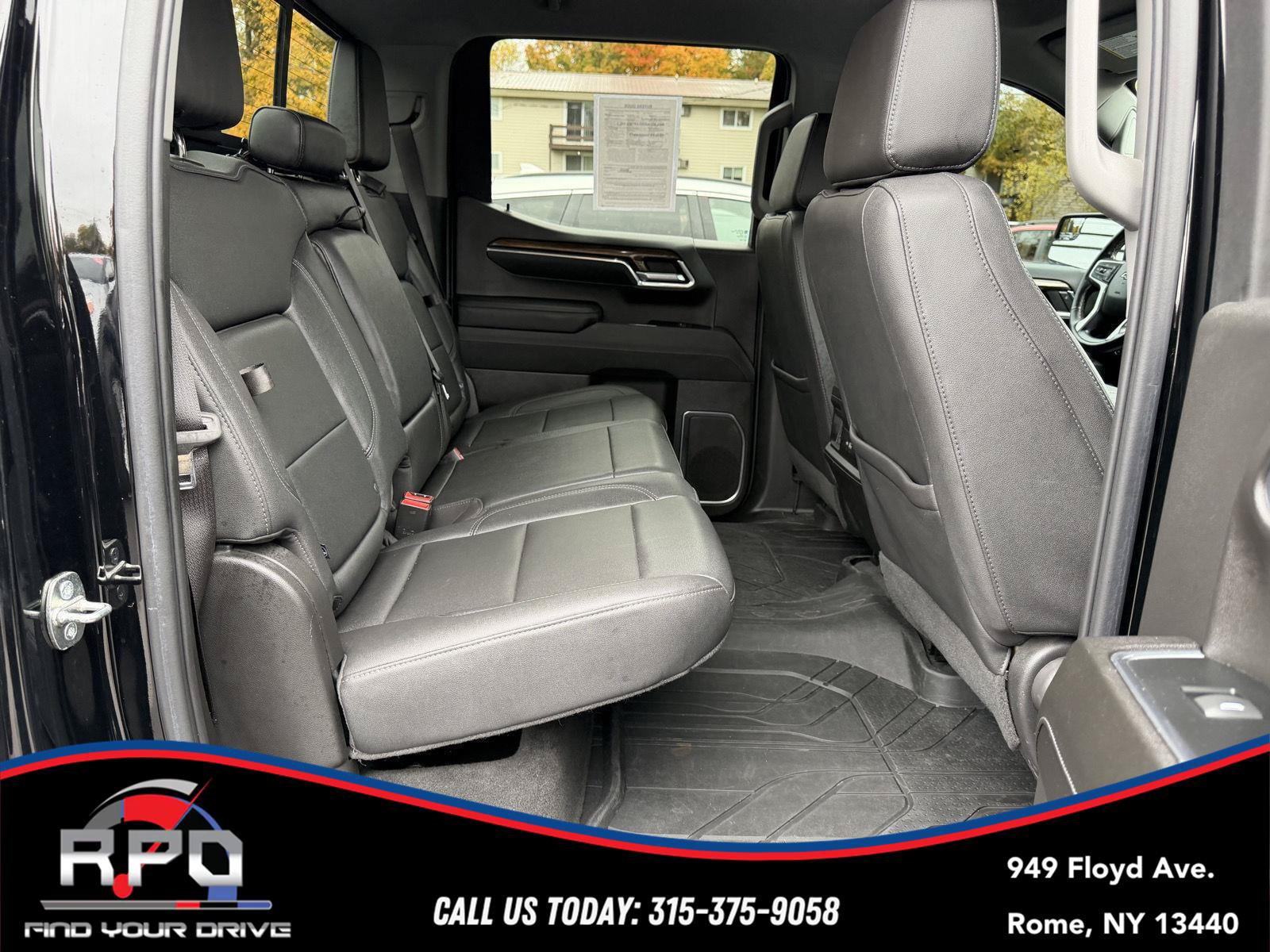Used 2023 Chevrolet Silverado 1500 RST AWD/4WD image 36