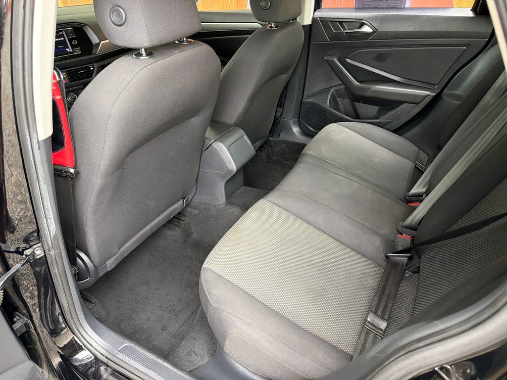 Used 2021 Volkswagen Jetta SE image 27