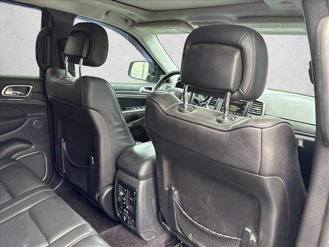 Used 2017 Jeep Grand Cherokee Summit w/ Platinum Series Group RWD image 22
