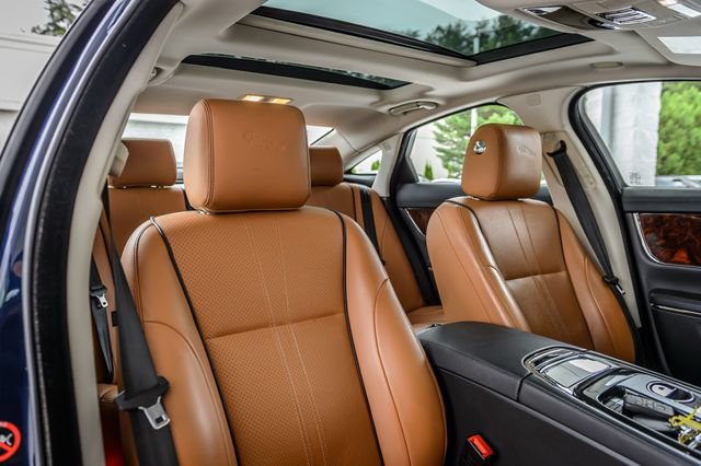 Used 2016 Jaguar XJ R-Sport AWD/4WD image 37