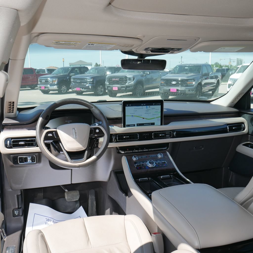 Used 2021 Lincoln Aviator Reserve w/ Elements Package Plus AWD/4WD image 34