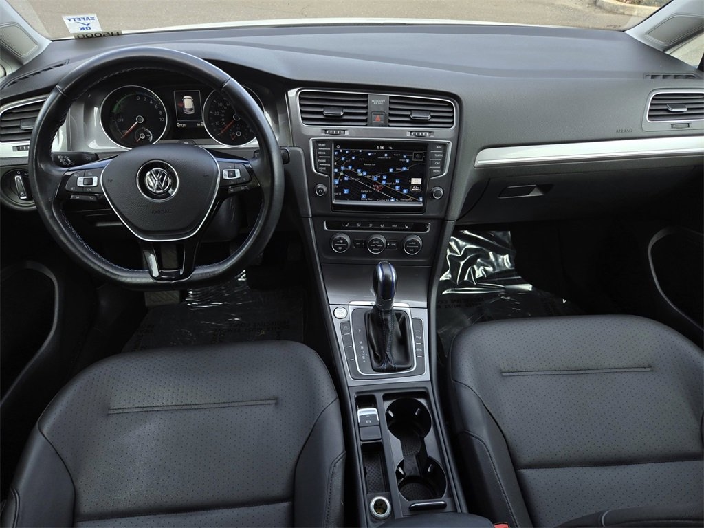 Used 2016 Volkswagen e-Golf SEL Premium w/ Driver Assistance Package image 13