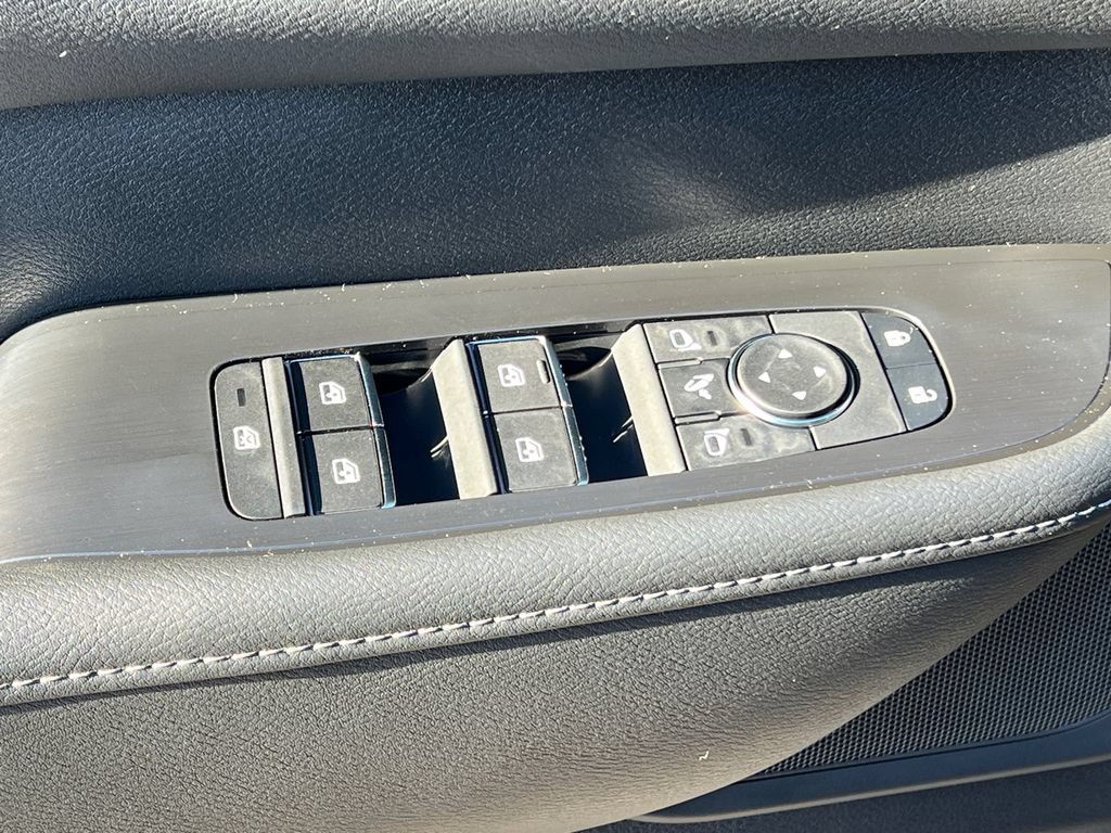 New 2026 Nissan Armada SL AWD/4WD image 9