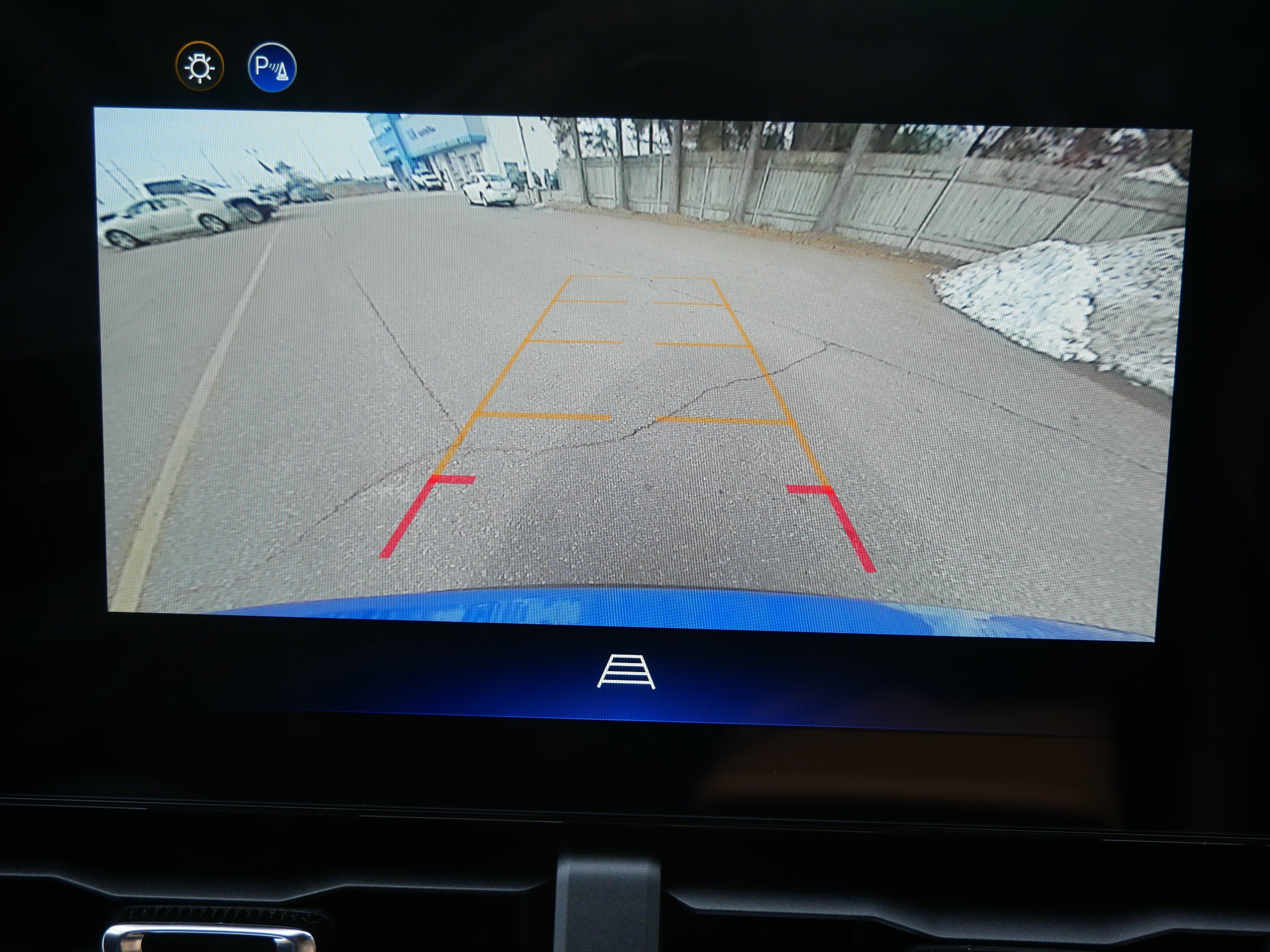 New 2026 Chevrolet Equinox ACTIV AWD/4WD image 9